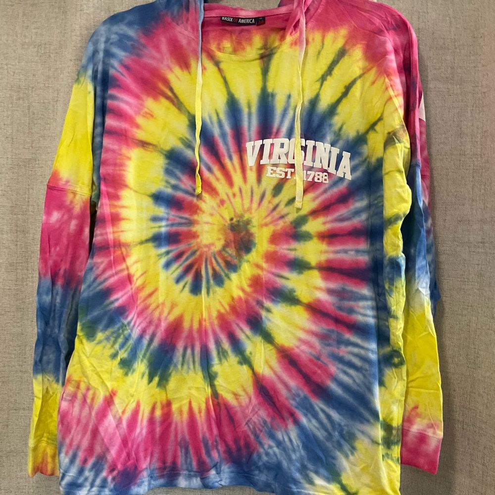 Basix Of America Womens Virginia Hooded Long Sleeve Tie Dye tee Size M